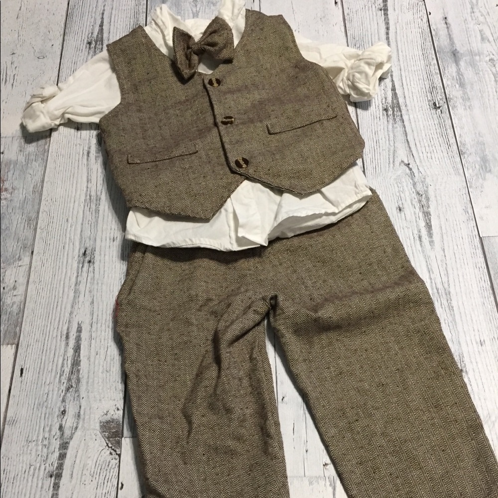 Boys 2T Brown and White Chevron Suit
